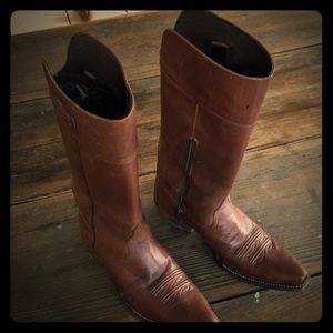 Ariat Boots size 9 B